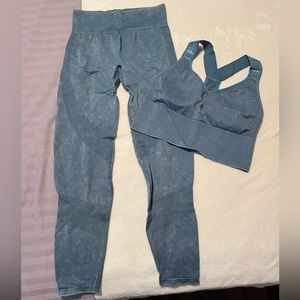 Pink Seamless leggings and sports bra set